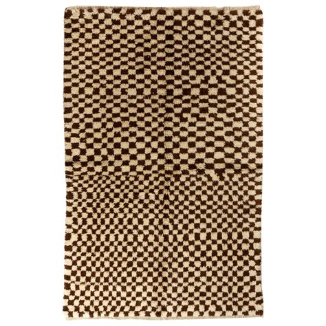 brown wool rug 5x8