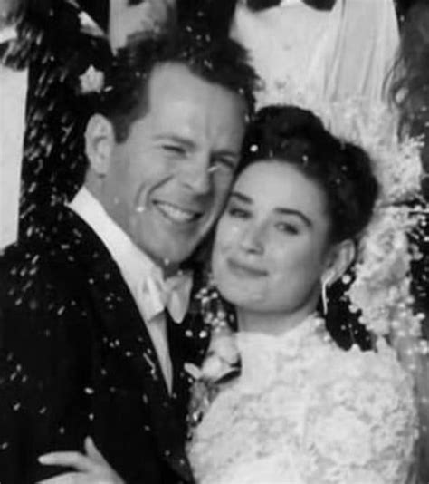bruce willis and demi moore wedding photos