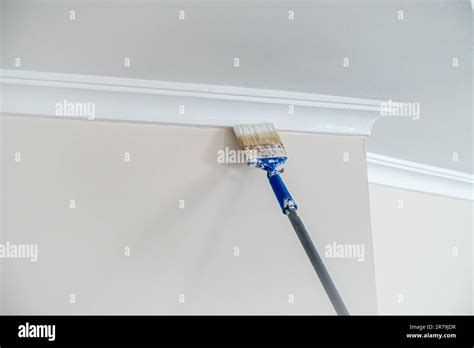 Brush To Paint Ceiling Corners