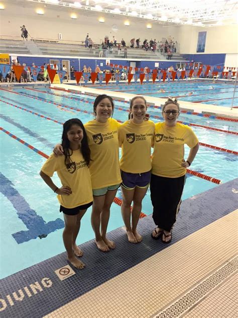 bryn mawr college swim team