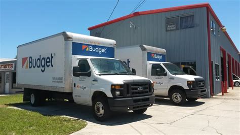 budget truck rental movers