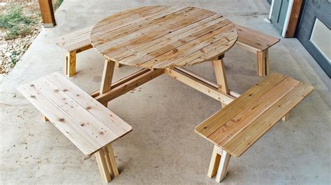Round 45'' EasySeating Wooden Picnic Table with Benches Round picnic