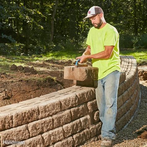 Building A Small Retaining Wall With Blocks