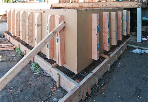 building wooden concrete wall forms