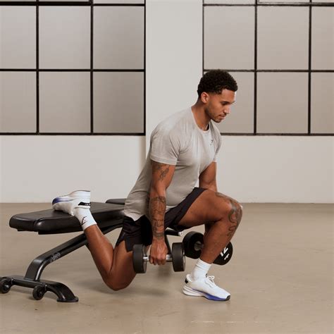 Bulgarian split squats exercise