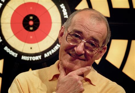 bullseye darts show