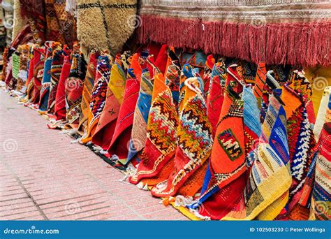 Eintauchen Diskutieren Textur bunte teppiche marokko Logo Flugzeug