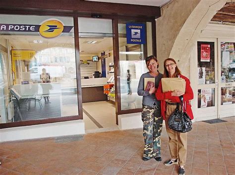 bureau de poste ouvert