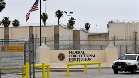 bureau of prisons search