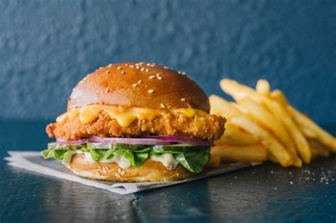 burger and fries history