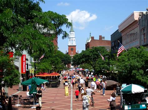 Burlington Vermont Shopping: Discover The Best Retail Therapy Experience In 2023
