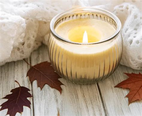 Burning Candles Remove Smell