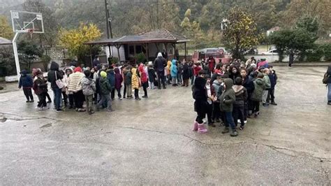 bursa deprem okullar tatil mi