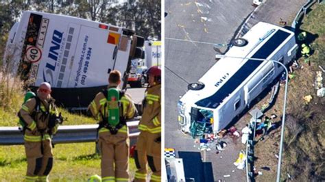 bus crash in australia 2020