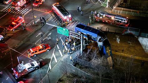 bus crash in new york today