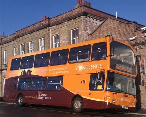 buses from salisbury railway station