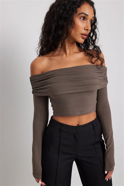 Button Sleeve Off Shoulder Top