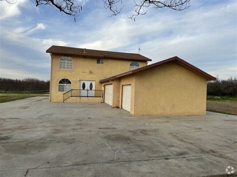 Buttonwillow Apartments