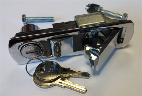 C2 Compression Latch
