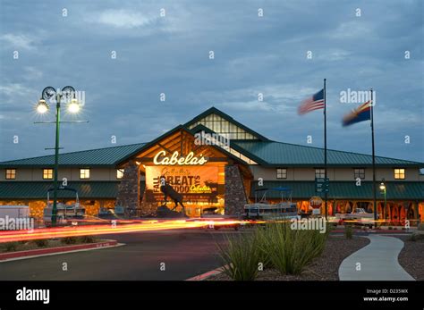 cabela's sporting goods stores