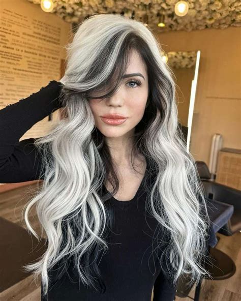 Cabellos Grises De Moda