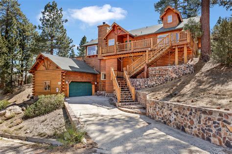 cabin in bear mountain