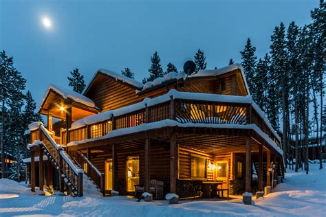 Cabins for Winter: Discover Cozy Retreats