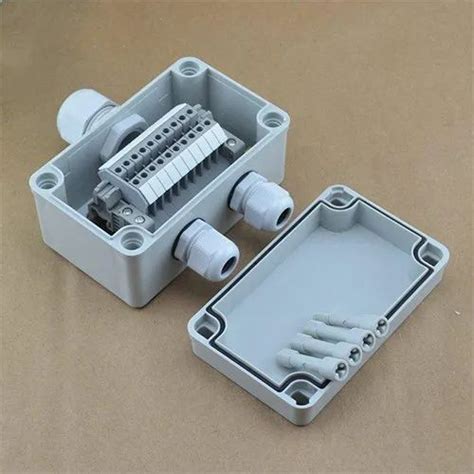 cable junction box key