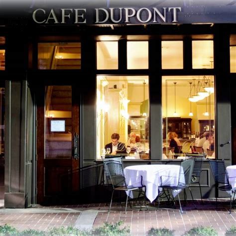 cafe dupont dress code