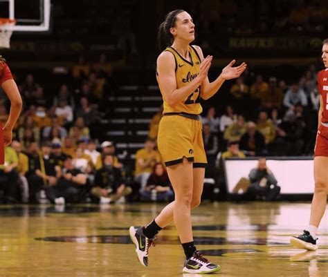 Caitlin Clark's Height: Surprising Insights