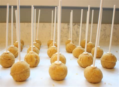 Cake Pops Cream Cheese Recipe: Two Deliciously Different Ways To Enjoy