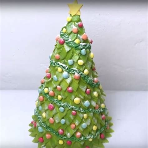 Cake Decorating At The Spectrum