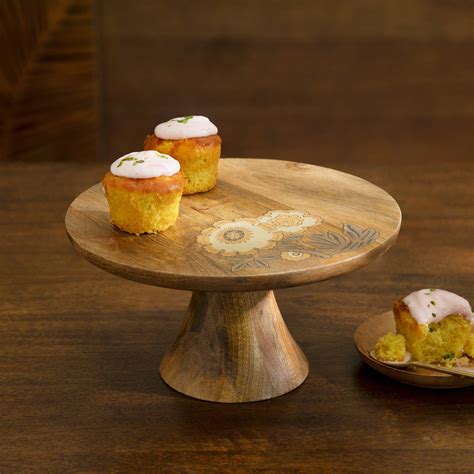 Cake Stand Ellementry
