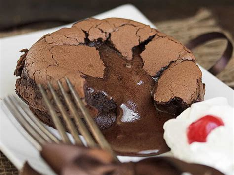Quick Chocolate Frosting Recipe Marie Recipe Budget Savvy Diva