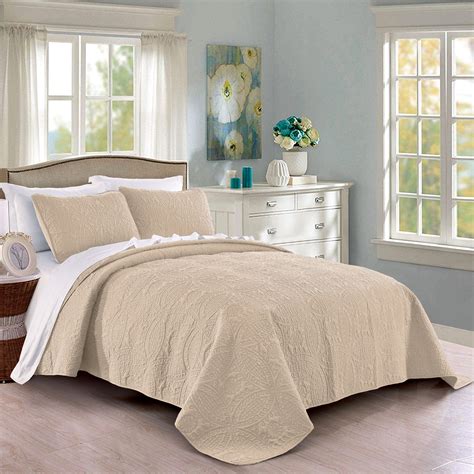 Cal King Lightweight Bedspread
