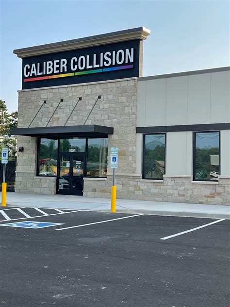 caliber collision 8818 robbins rd