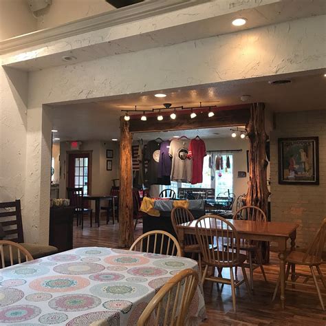 Unveil the Flavor Gems of Camdenton, MO: Top Restaurants to Try