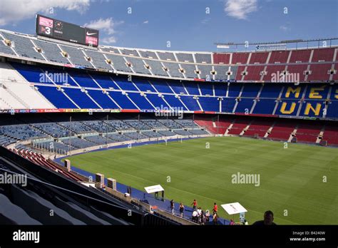 camp nou stadium pitch size