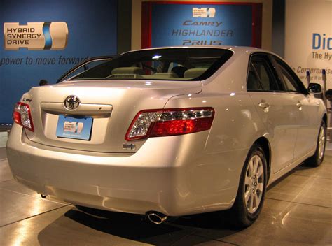 Used Toyota Camry Hybrid SE for Sale