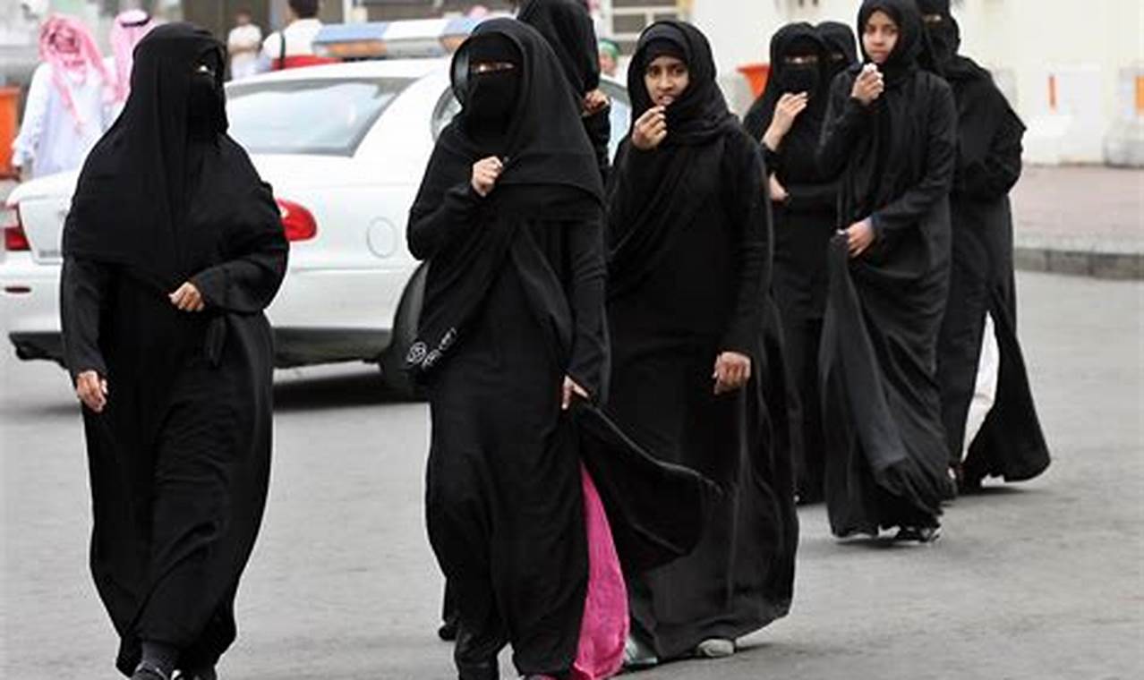 can a woman travel to saudi arabia alone