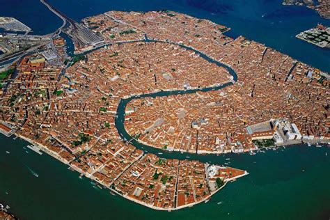 Can Venice Be Saved? Eco18 Collectively Green