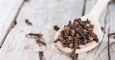 can cloves kill parasites