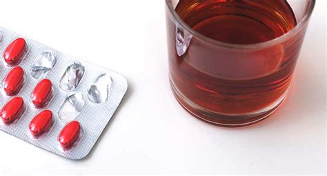 can i drink alcohol while taking azithromycin