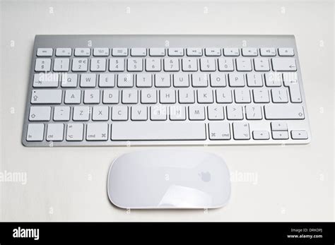 can i use any keyboard and mouse with mac
