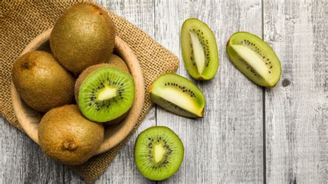 can kiwi fruit skin be eaten