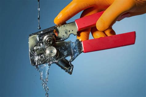 Can Opener Technique