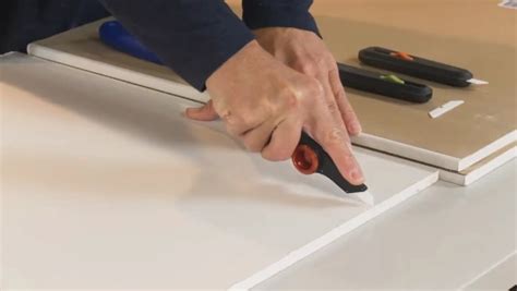 Can Utility Knife Cut Drywall