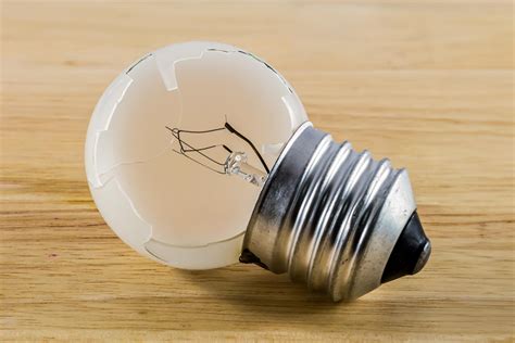 Can You Get Mercury Poisoning From A Broken Light Bulb