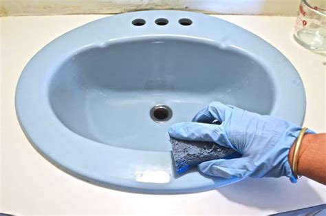 can you paint a ceramic bathroom sink