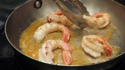 can you pan sear frozen shrimp